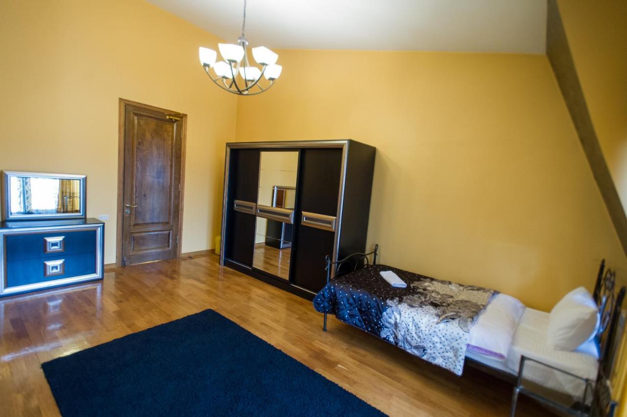 Hotel Amber Батумі Екстер'єр фото