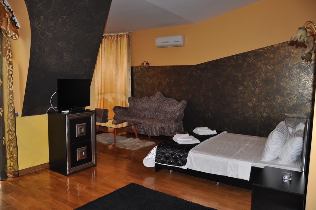 Hotel Amber Батумі Екстер'єр фото