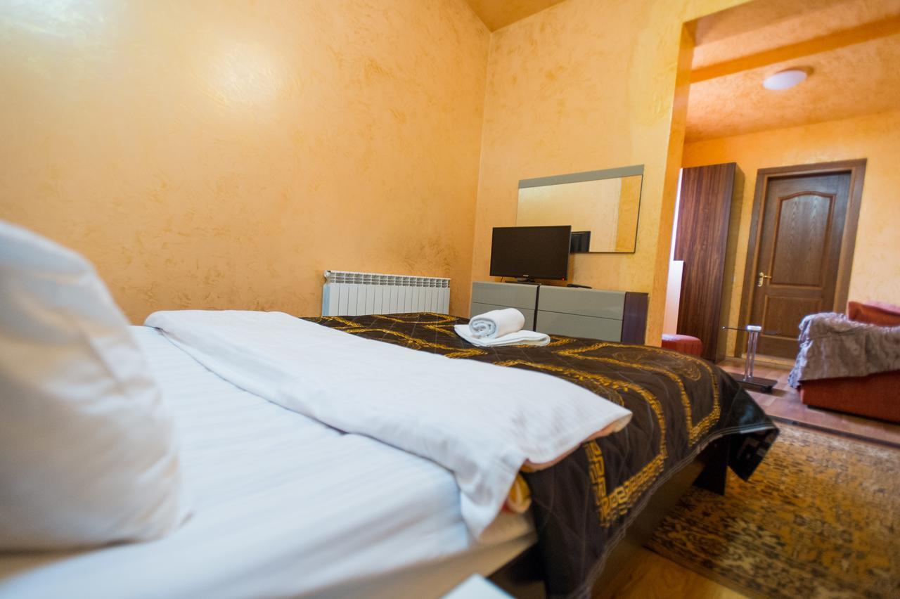 Hotel Amber Батумі Екстер'єр фото