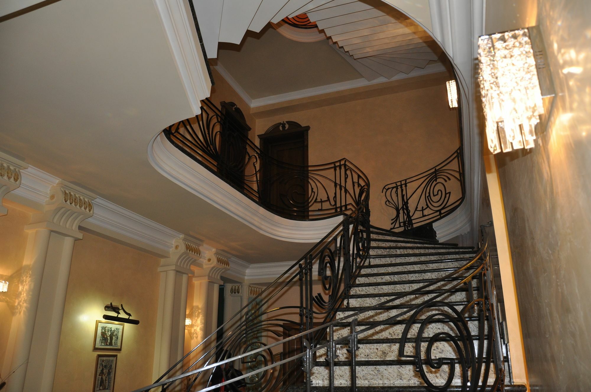 Hotel Amber Батумі Екстер'єр фото